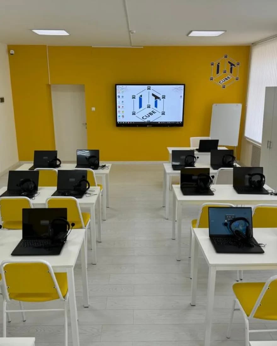 Лаборатория IT-куба: Python-программирование