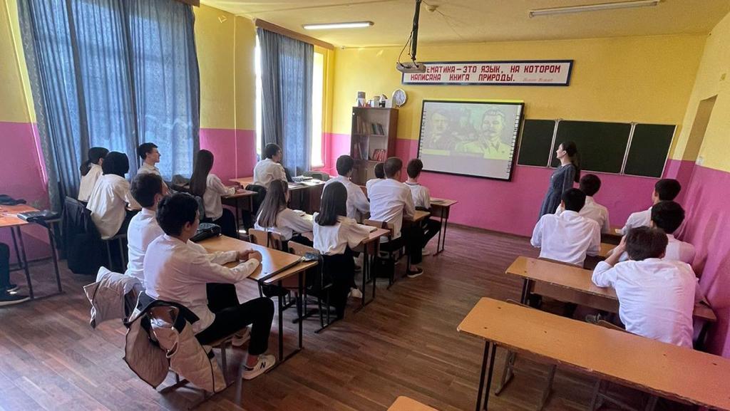 Классные часы и беседы по порядку действий при угрозе террористического акта и вооруженного нападения